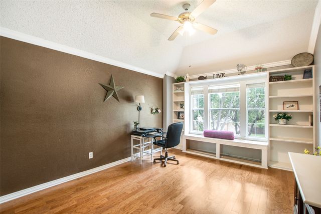5536 Cranberry Drive, Fort Worth, TX 76137