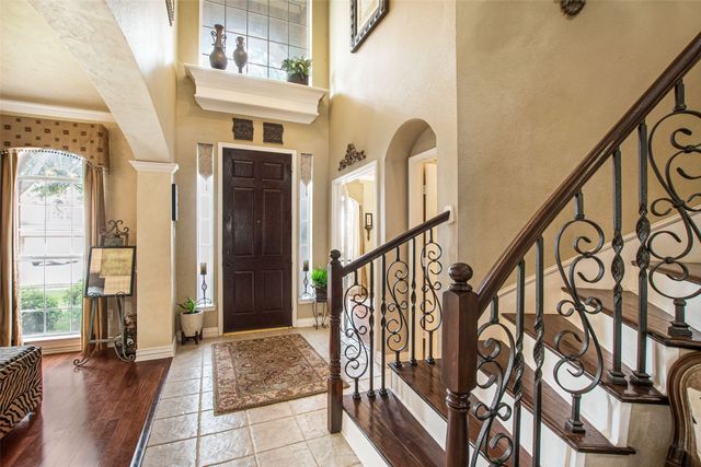 5536 Cranberry Drive, Fort Worth, TX 76137