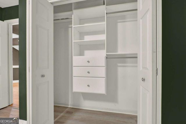 4962 N Ellipse, Marietta, GA 30068