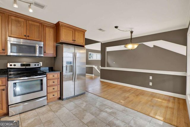 4962 N Ellipse, Marietta, GA 30068