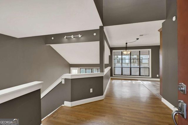 4962 N Ellipse, Marietta, GA 30068