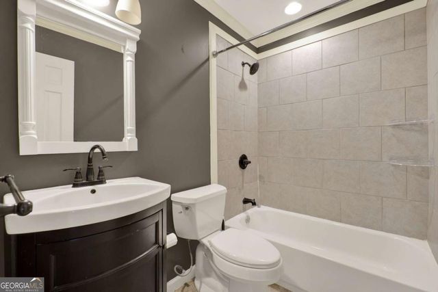 4962 N Ellipse, Marietta, GA 30068