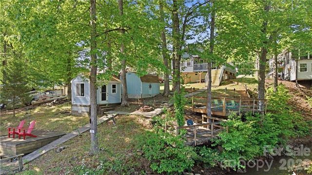 1010 Riverview Road, Lexington, NC 27292