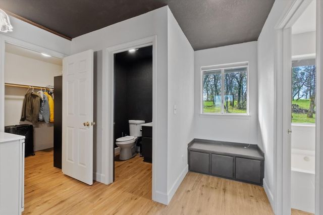 19789 Weide Way, Anderson, CA 96007