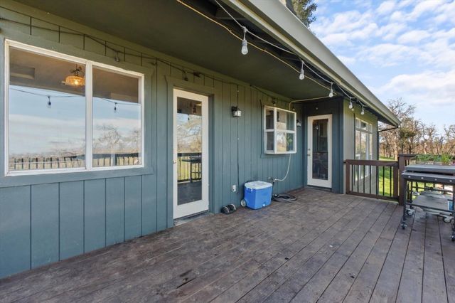 19789 Weide Way, Anderson, CA 96007