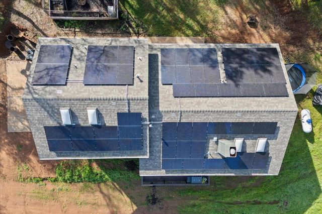 19789 Weide Way, Anderson, CA 96007