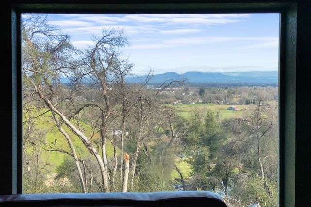 19789 Weide Way, Anderson, CA 96007