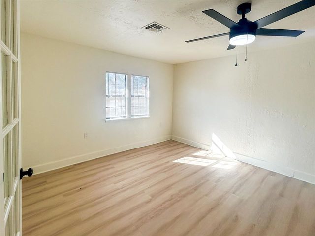 107 W Oliver, Sterling, OK 73567