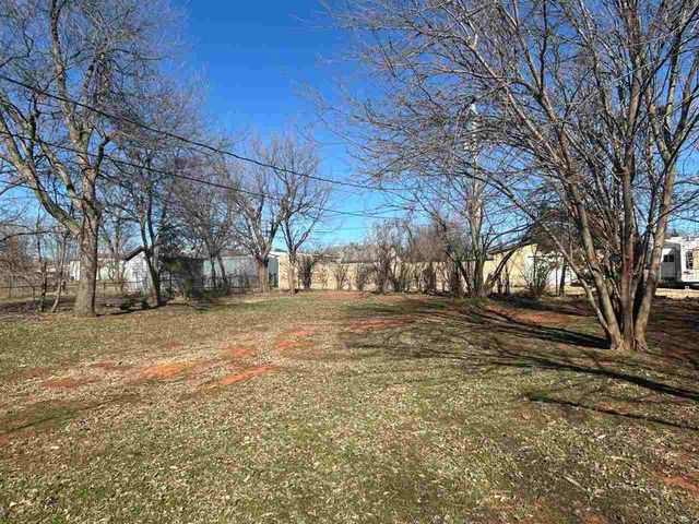 107 W Oliver, Sterling, OK 73567