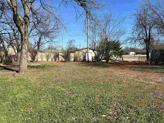 107 W Oliver, Sterling, OK 73567