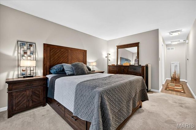 189 Harvest Moon Court B, St Charles, MO 63304