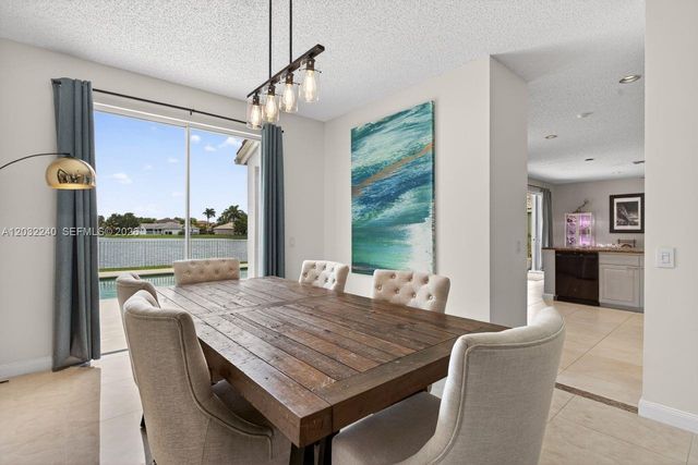 480 Cambridge Dr, Weston, FL 33326