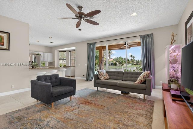 480 Cambridge Dr, Weston, FL 33326