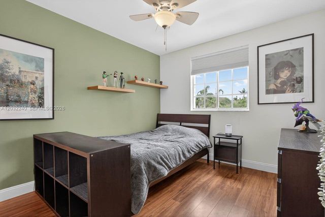 480 Cambridge Dr, Weston, FL 33326