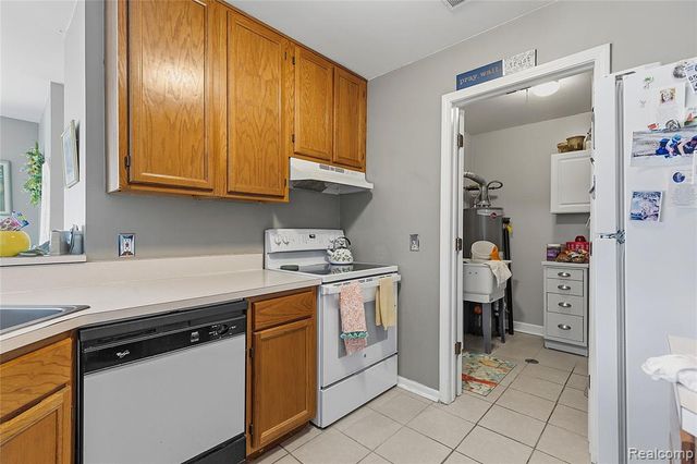 42 Rosebud Lane, Mount Clemens, MI 48043