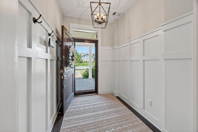 1599 Drakes Creek Rd, Hendersonville, TN 37075