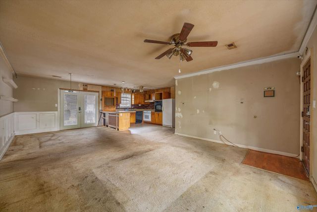 710 Westwood Circle SW, Decatur, AL 35601