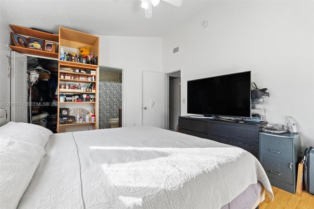 6235 Kendale Lakes Cir 247, Miami, FL 33183