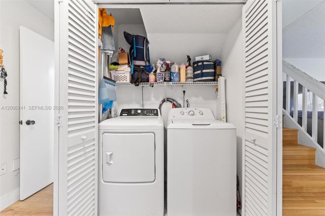 6235 Kendale Lakes Cir 247, Miami, FL 33183