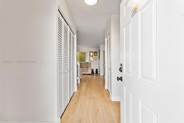 6235 Kendale Lakes Cir 247, Miami, FL 33183