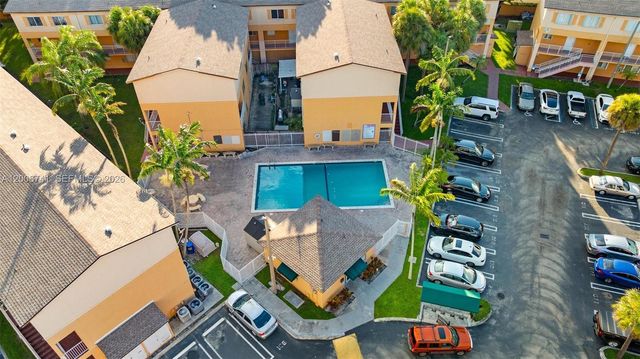 6235 Kendale Lakes Cir 247, Miami, FL 33183