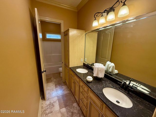203 La Villa Circle, Youngsville, LA 70592