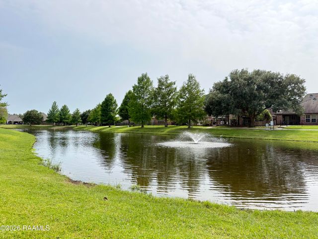 203 La Villa Circle, Youngsville, LA 70592