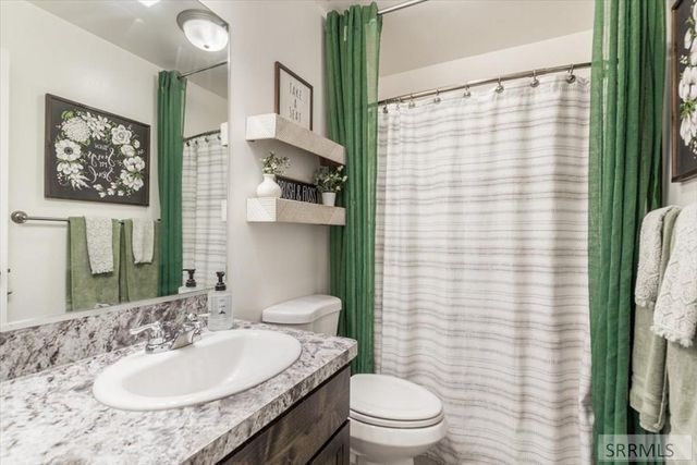 3974 E Hyrum Drive, Idaho Falls, ID 83401