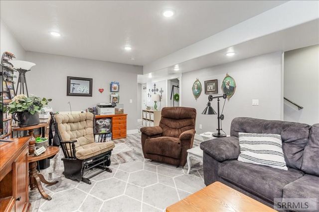 3974 E Hyrum Drive, Idaho Falls, ID 83401