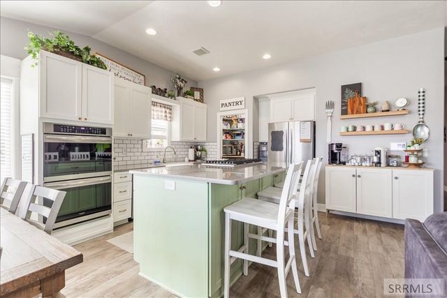 3974 E Hyrum Drive, Idaho Falls, ID 83401