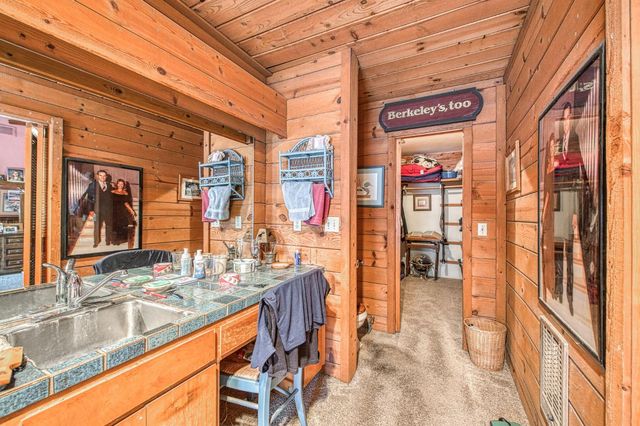 45 Wilderness Drive, Sanger, CA 93657