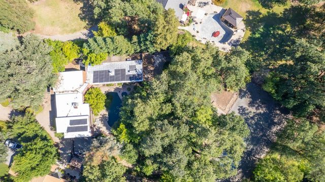 45 Wilderness Drive, Sanger, CA 93657