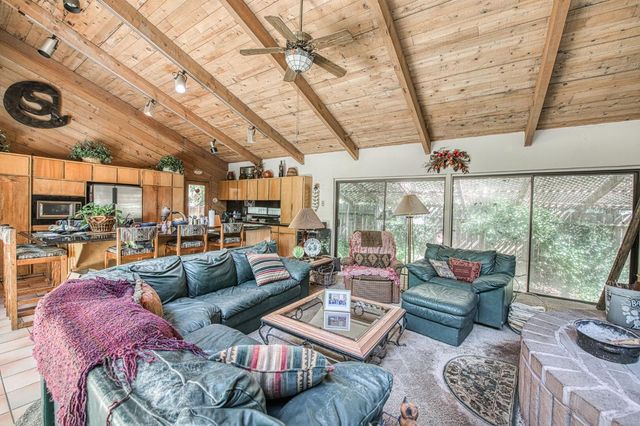 45 Wilderness Drive, Sanger, CA 93657