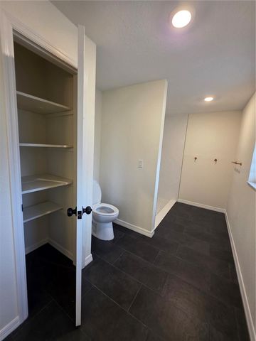 5611 6TH STREET, Zephyrhills, FL 33542