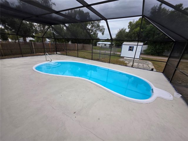 5611 6TH STREET, Zephyrhills, FL 33542