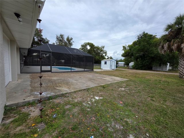 5611 6TH STREET, Zephyrhills, FL 33542
