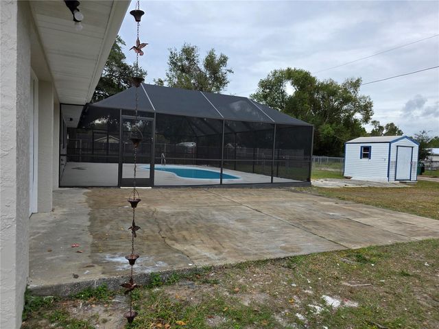 5611 6TH STREET, Zephyrhills, FL 33542