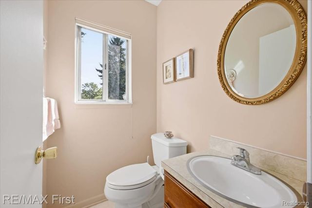 3590 Historic Drive, Troy, MI 48083