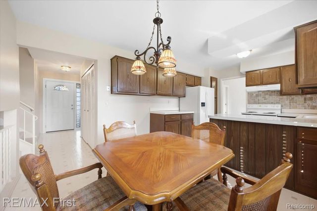 3590 Historic Drive, Troy, MI 48083