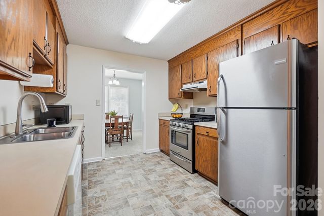 3626 Farm Lake Drive SW, Concord, NC 28027