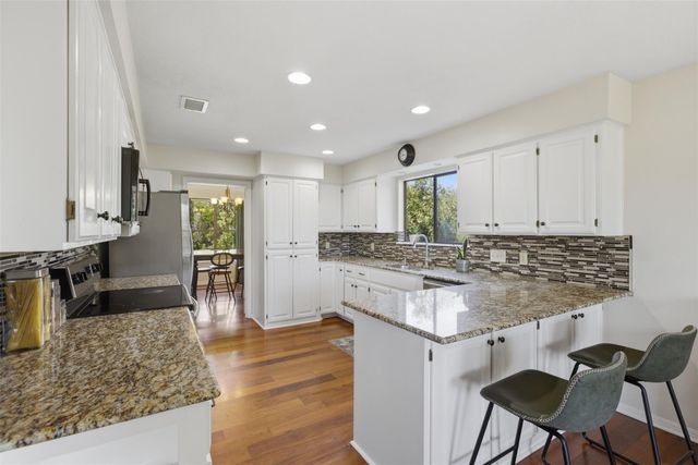 104 Morning Cloud ST, Austin, TX 78734