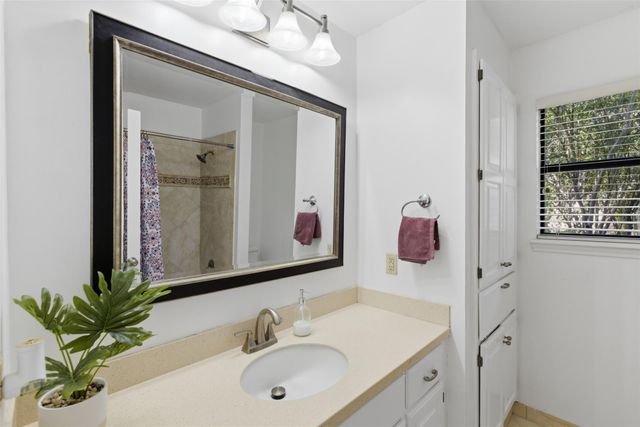 104 Morning Cloud ST, Austin, TX 78734