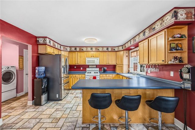 6166 Lake Road South, Sweden, NY 14420