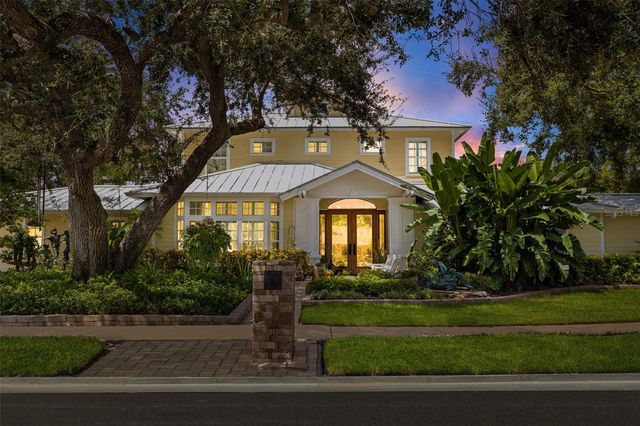 8846 MERRIMOOR BOULEVARD E, Seminole, FL 33777