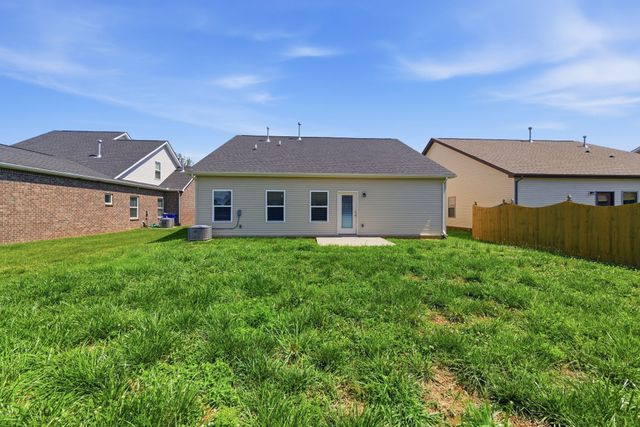 139 Crabourne Dr, White House, TN 37188