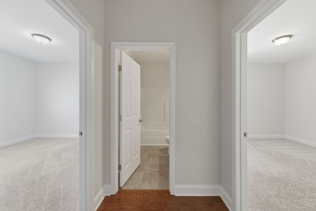 139 Crabourne Dr, White House, TN 37188