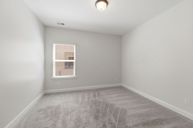 139 Crabourne Dr, White House, TN 37188