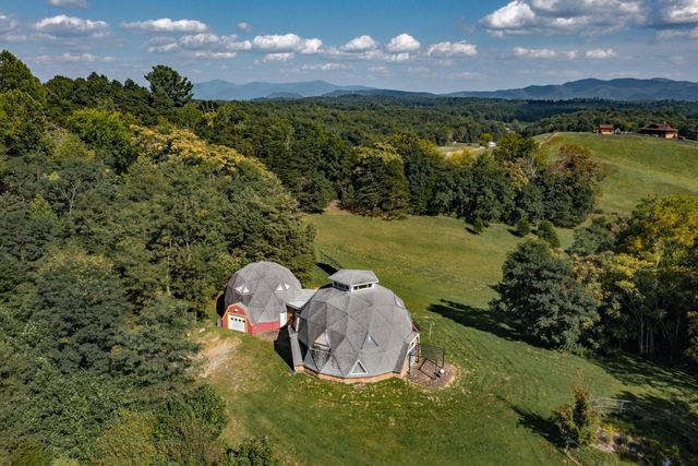 4745 Plank RD, Natural Bridge, VA 24578