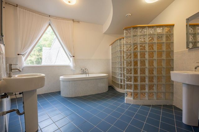 4745 Plank RD, Natural Bridge, VA 24578