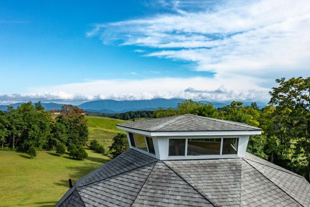 4745 Plank RD, Natural Bridge, VA 24578